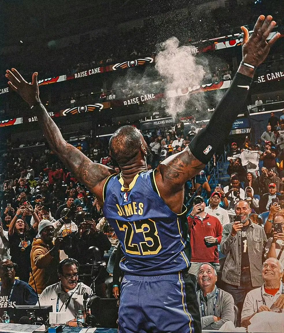 开云体育下载-清晨体能课后；菲尼克斯太阳绝杀压哨备战NBA季后赛；信心回归；资深球员宣示担当的简单介绍